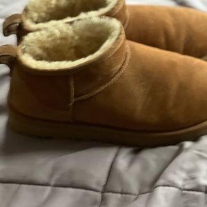 Ugg Ultra mini size 9 ultra mini